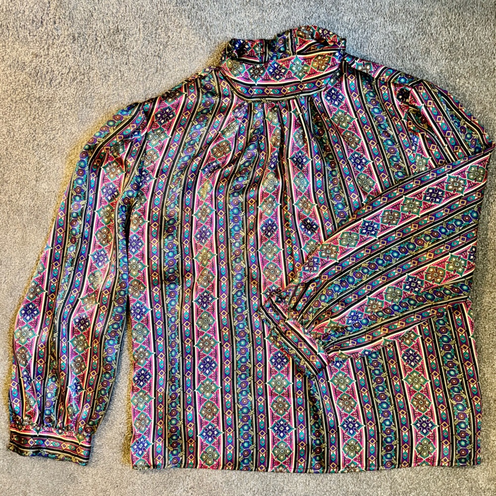 Laura & Jayne Vintage Mock Neck Blouse